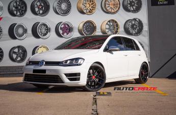 VOLKSWAGEN GOLF FLG MATTE BLACK